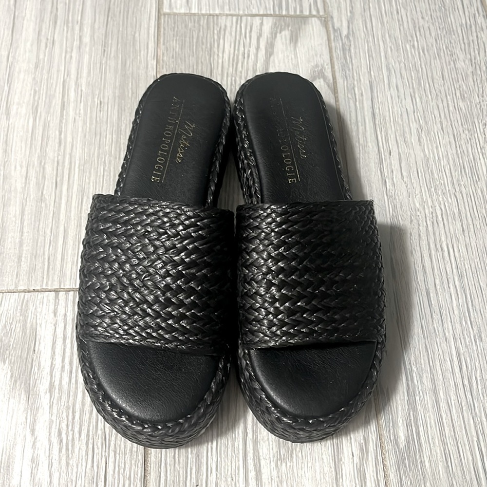 Anthropologie Matisse Black Slides